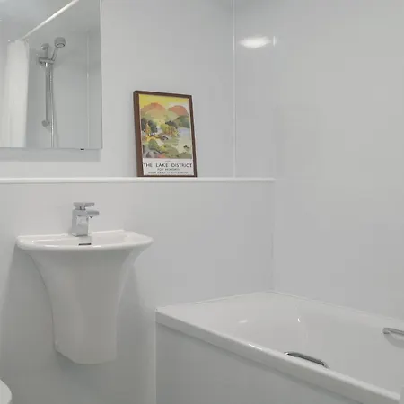 6 Elm Court Holiday home *
