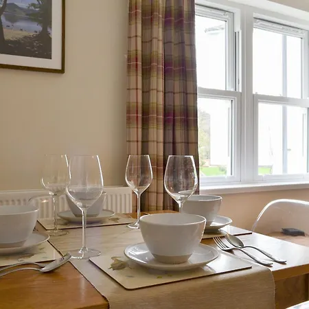6 Elm Court Holiday home